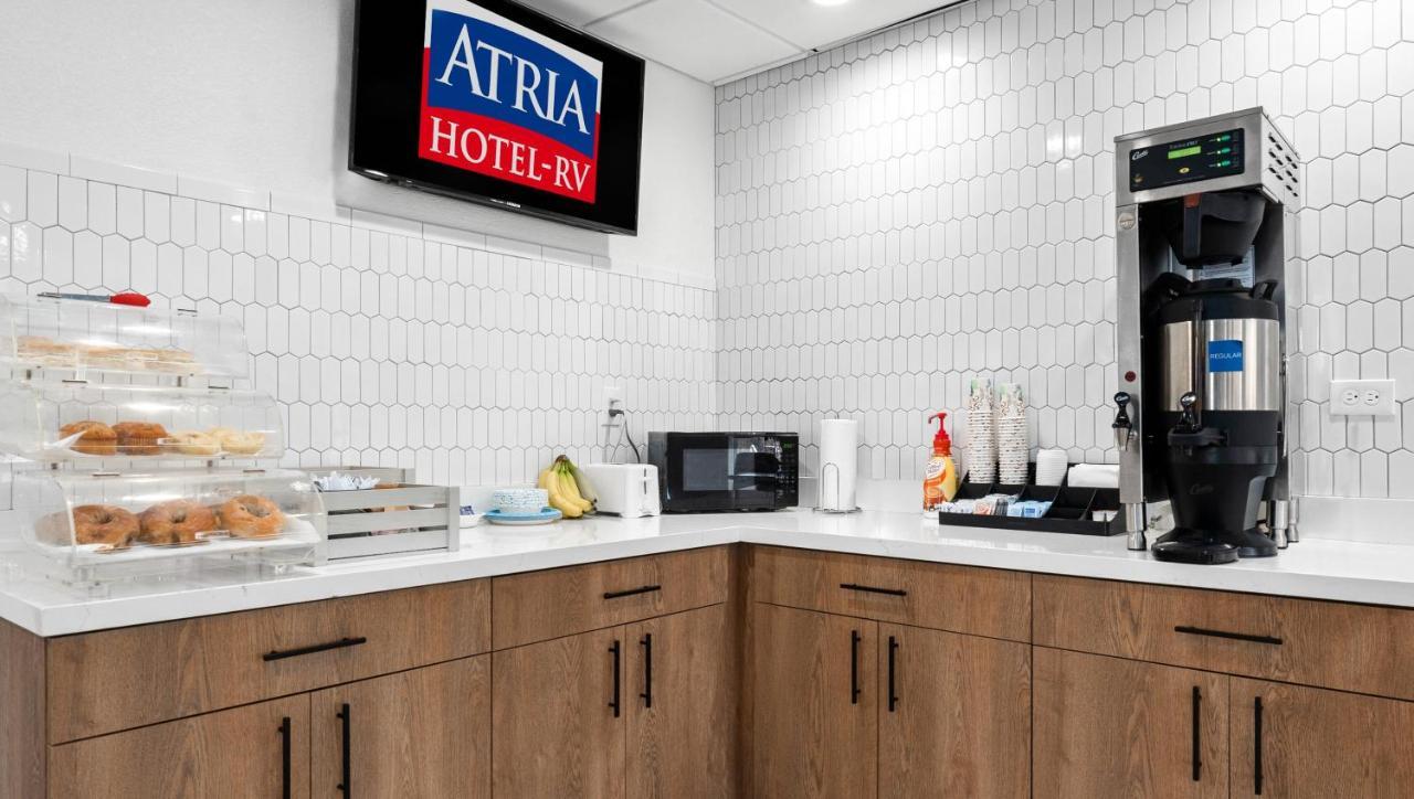 Atria Hotel And Rv Mcgregor Buitenkant foto