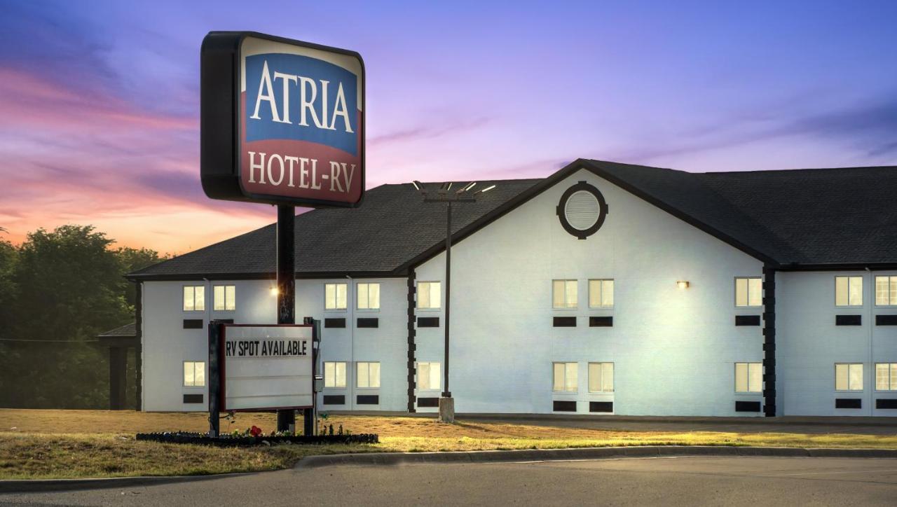 Atria Hotel And Rv Mcgregor Buitenkant foto