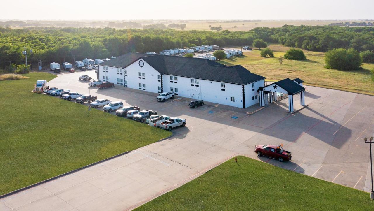 Atria Hotel And Rv Mcgregor Buitenkant foto